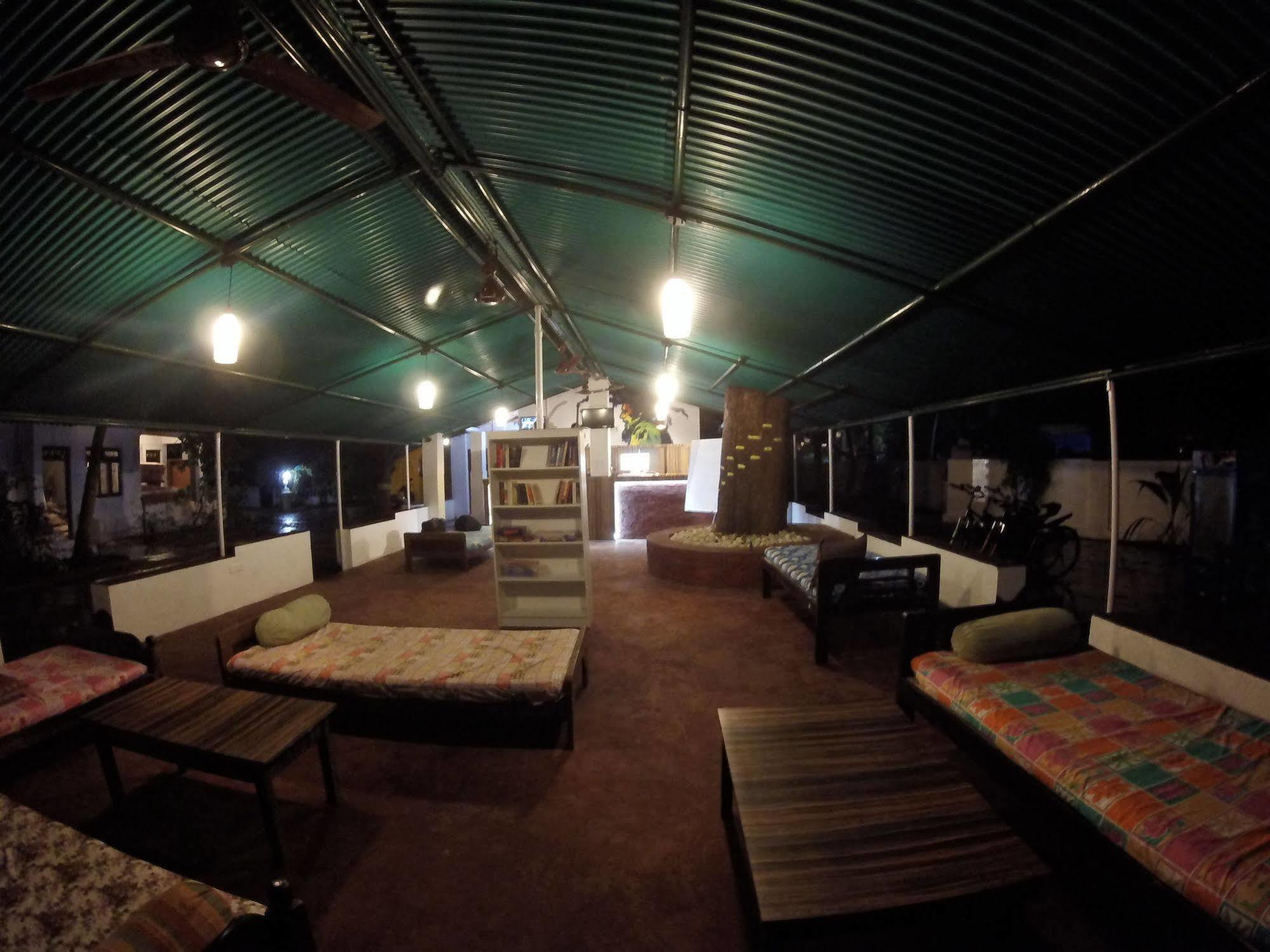 A Pousada Backpacker Panda Goa Calangute Exterior foto